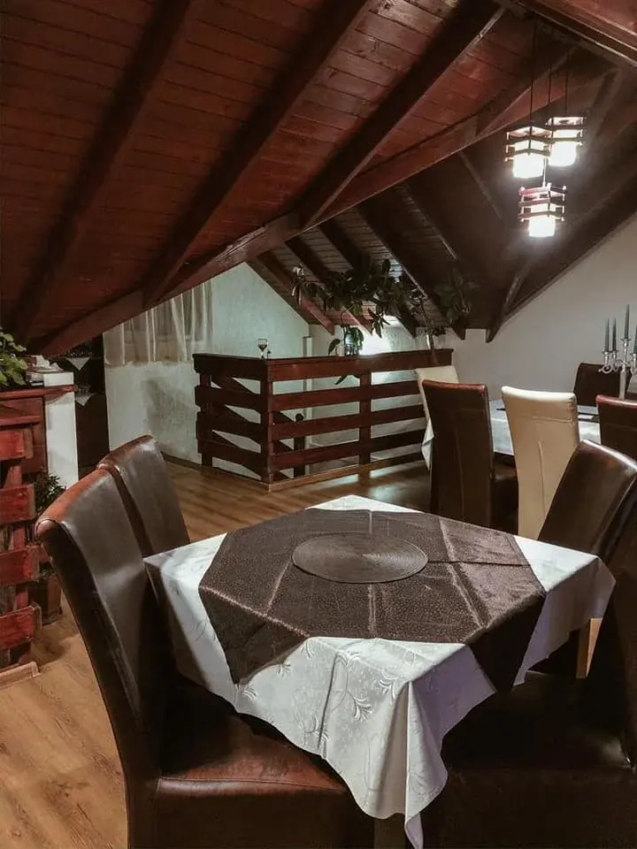 Restaurant nuntă Botoșani – Terasa Rustic